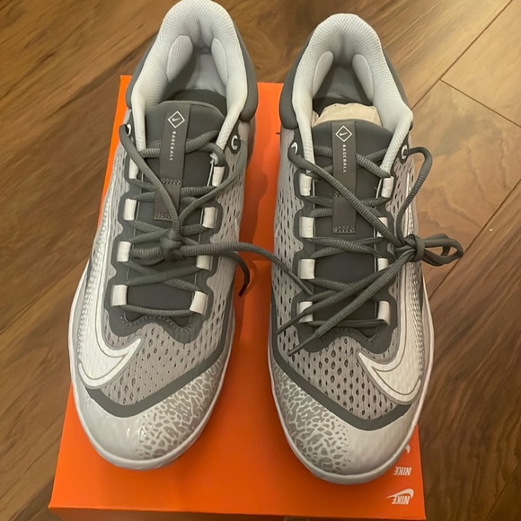 Nike cleats, NIB, size 10.5 - Picture 2 of 5